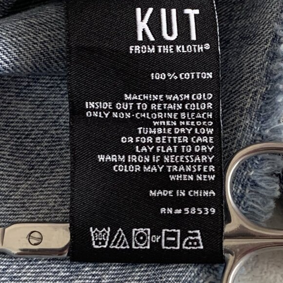 KUT from the Kloth Kara Denim Jacket Womens Small Raw Frayed Hem Button up fall - Picture 6 of 8
